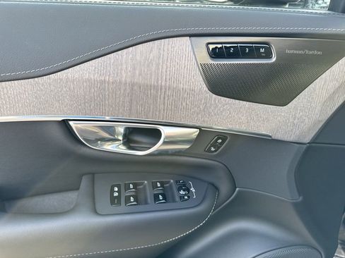 Used 2022 Volvo XC90 T6 Inscription w/ Climate Package image 20