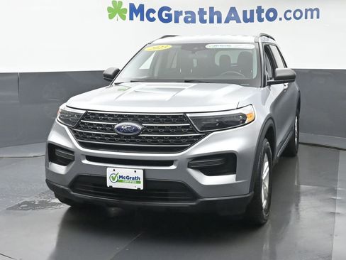Used 2023 Ford Explorer XLT image 5