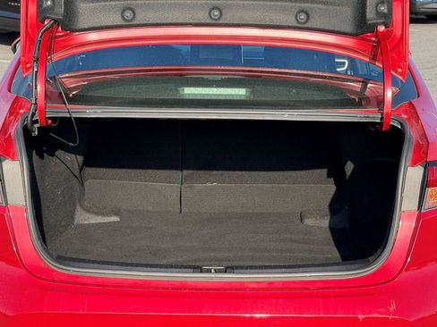 Used 2021 Toyota Corolla LE image 12