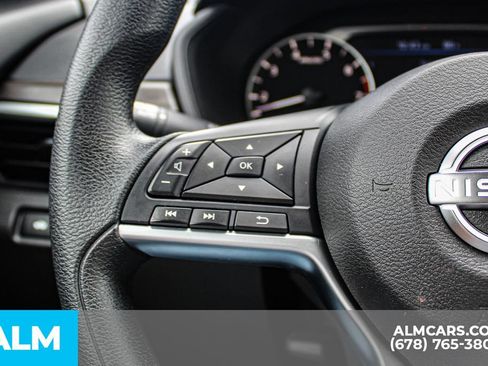 Used 2024 Nissan Altima 2.5 SV FWD image 23