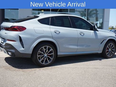 Used 2025 BMW X6 xDrive40i w/ Premium Package AWD/4WD image 9