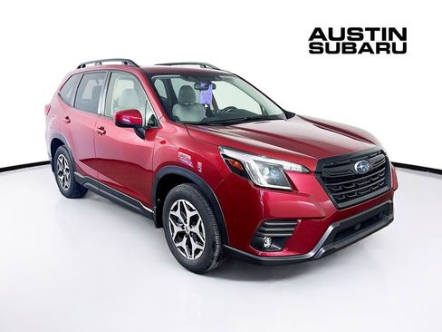 Used 2024 Subaru Forester Premium image 1