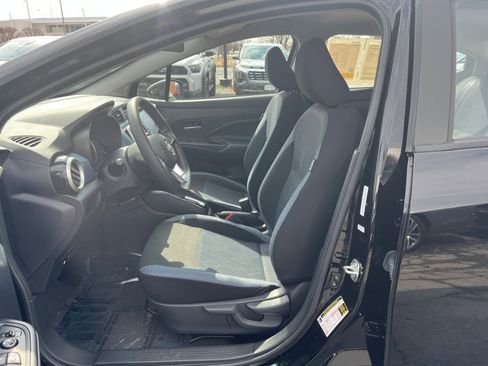 Used 2025 Nissan Versa SV w/ Trunk Package image 35