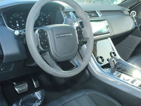 Used 2022 Land Rover Range Rover Sport HST image 15
