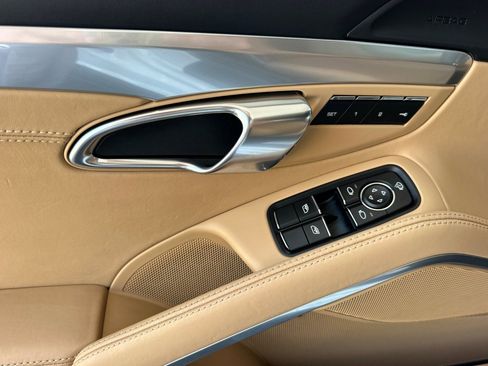 Certified 2022 Porsche 718 Boxster S RWD image 13