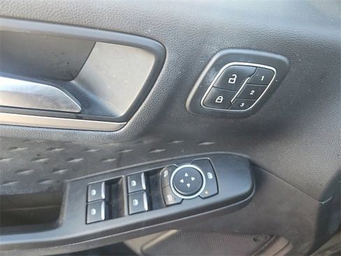 Used 2020 Ford Escape SEL image 8