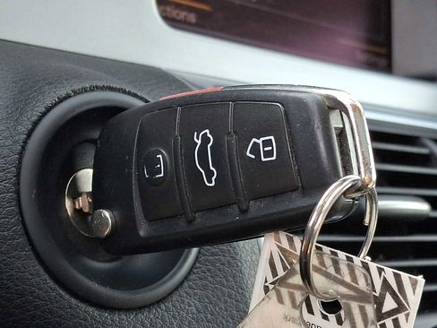 Used 2012 Audi Q7 3.0T Premium w/ Audi MMI Navigation Plus image 20