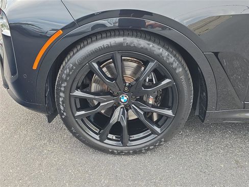 Certified 2024 BMW X7 xDrive40i w/ M Sport Package AWD/4WD image 8