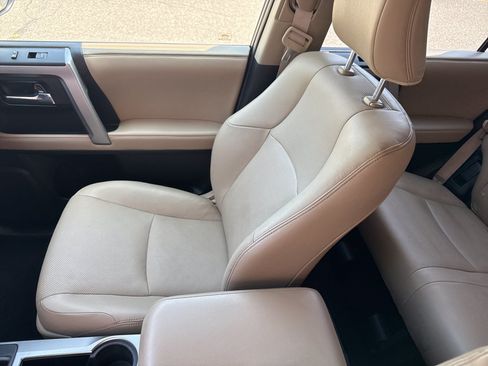 Used 2017 Toyota 4Runner Limited AWD/4WD image 17