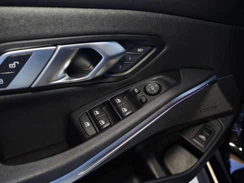 Used 2021 BMW 330i Sedan w/ Convenience Package image 24