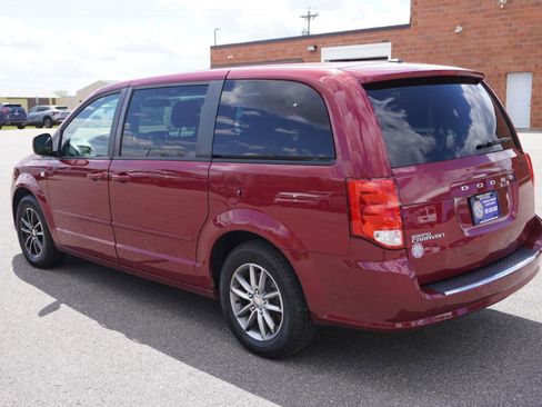 Used 2014 Dodge Grand Caravan SE FWD image 3