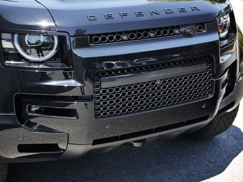 New 2026 Land Rover Defender 110 OCTA AWD/4WD image 19