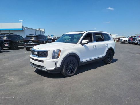 Used 2022 Kia Telluride SX w/ SX Prestige Package image 2