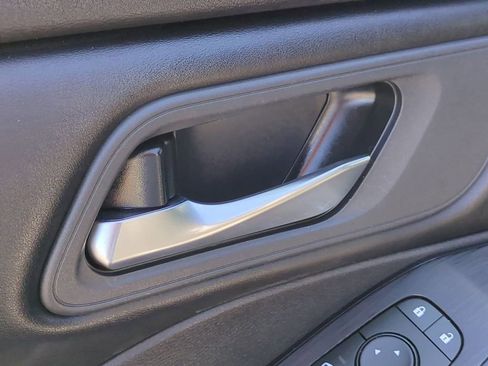 Used 2024 Nissan Rogue SV FWD image 13