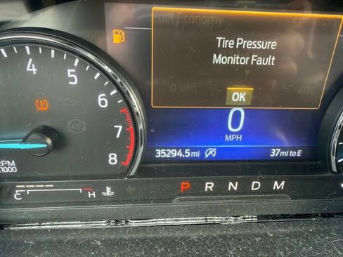 Used 2020 Ford Explorer XLT w/ Equipment Group 202A RWD image 7
