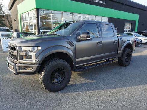 Used 2020 Ford F150 Raptor w/ Equipment Group 802A Luxury image 3