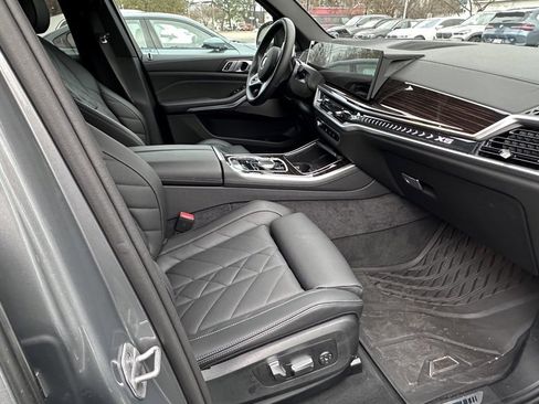 Used 2026 BMW X5 xDrive40i w/ M Sport Package image 6