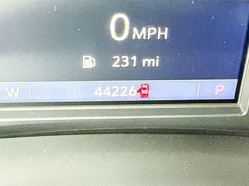 Used 2024 Buick Enclave Essence w/ Experience Buick Package image 13