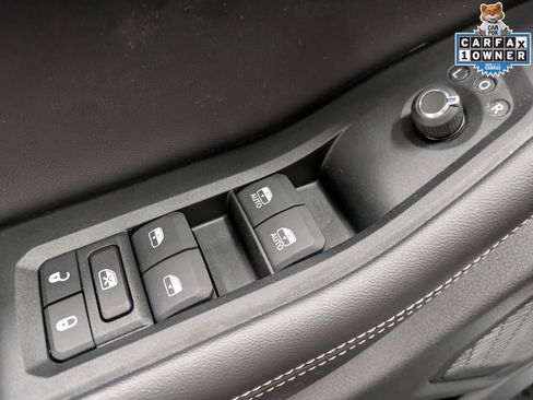 Used 2024 Jeep Grand Cherokee Altitude image 10