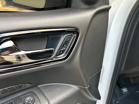 Certified 2023 Dodge Durango R/T RWD image 45