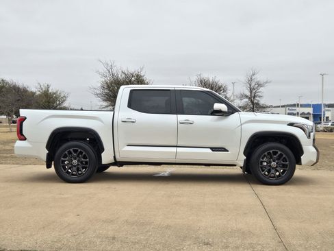 Used 2024 Toyota Tundra Platinum image 7