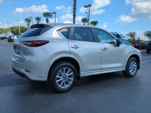 New 2025 MAZDA CX-5 AWD 2.5 S w/ Select Package image 4