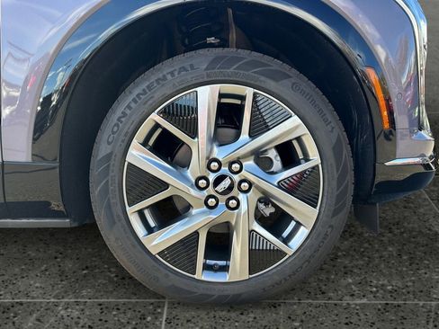 Used 2025 Cadillac Optiq Luxury 1 AWD/4WD image 3