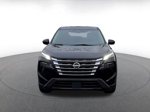 Used 2025 Nissan Rogue SV image 4