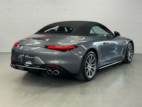 Used 2023 Mercedes-Benz SL 43 AMG w/ Driver Assistance Package image 10