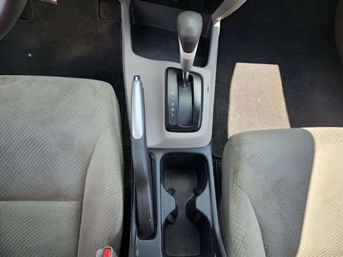 Used 2012 Honda Civic Hybrid Sedan image 15