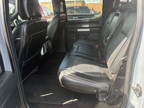 Used 2019 Ford F150 Lariat w/ Equipment Group 502A Luxury AWD/4WD image 14