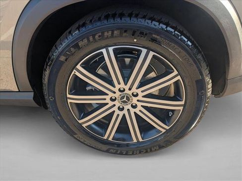 Certified 2025 Mercedes-Benz GLE 450 4MATIC image 22