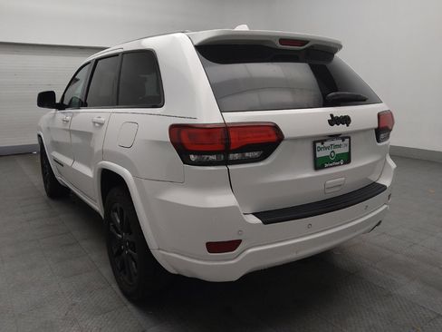 Used 2019 Jeep Grand Cherokee Altitude RWD image 5