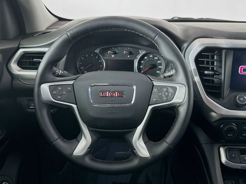 Used 2023 GMC Acadia SLT w/ LPO, Floor Liner Package FWD image 18