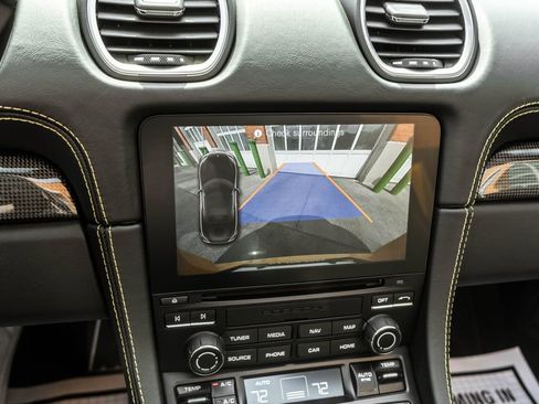 Used 2023 Porsche 718 Boxster S image 11