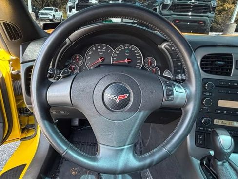 Used 2007 Chevrolet Corvette Coupe w/ Preferred Equipment Group RWD image 22