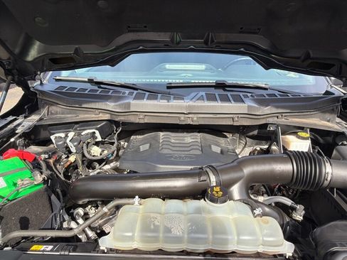 Used 2021 Ford F150 4x4 SuperCrew image 32