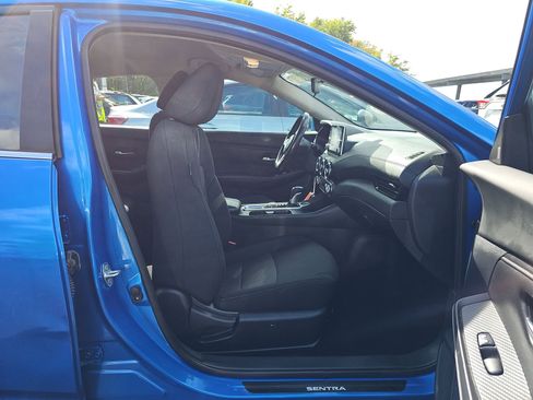 Used 2022 Nissan Sentra SV image 10