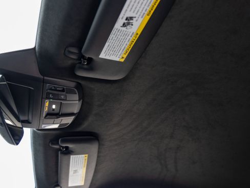 Certified 2025 Porsche 911 GT3 RS image 40