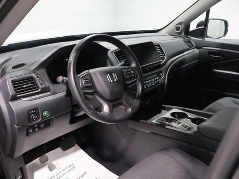 Used 2024 Honda Ridgeline Sport image 14