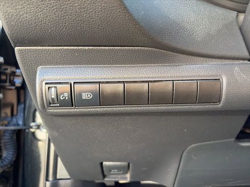 Used 2020 Toyota Corolla SE image 15