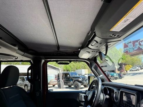 Used 2021 Jeep Gladiator Overland w/ Trailer Tow Package AWD/4WD image 80