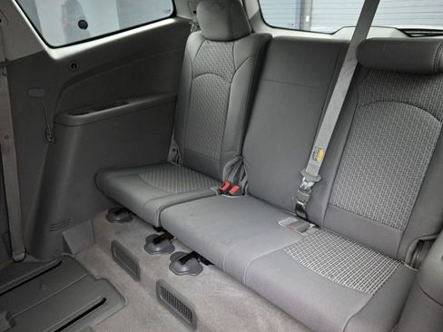 Used 2009 Chevrolet Traverse LT image 24