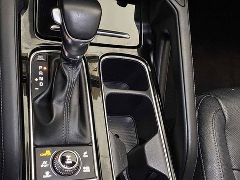 Used 2022 Kia Telluride EX w/ EX Premium Package image 22