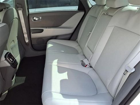 New 2025 Hyundai Ioniq 6 Limited image 8