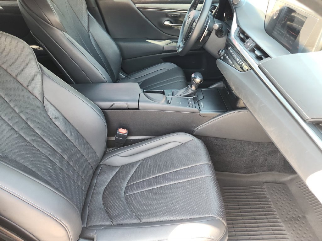 Used 2020 Lexus ES 350 F Sport w/ Accessory Package 2 FWD image 15