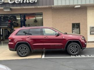 Used 2019 Jeep Grand Cherokee Trailhawk AWD/4WD video 2
