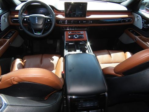 Used 2022 Lincoln Aviator Reserve w/ Equipment Group 201A image 25