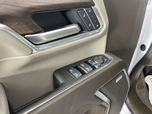 Used 2025 GMC Sierra 2500 SLT w/ SLT Convenience Package image 23