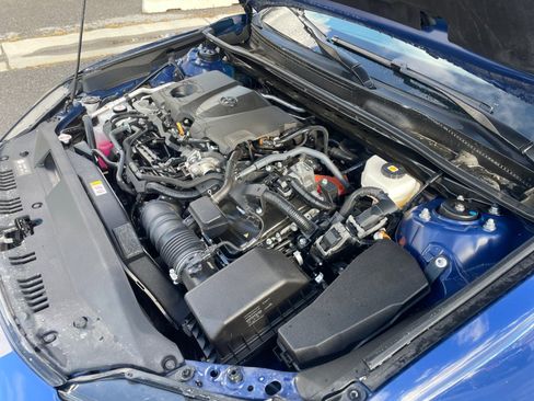 Used 2025 Toyota Camry SE image 31